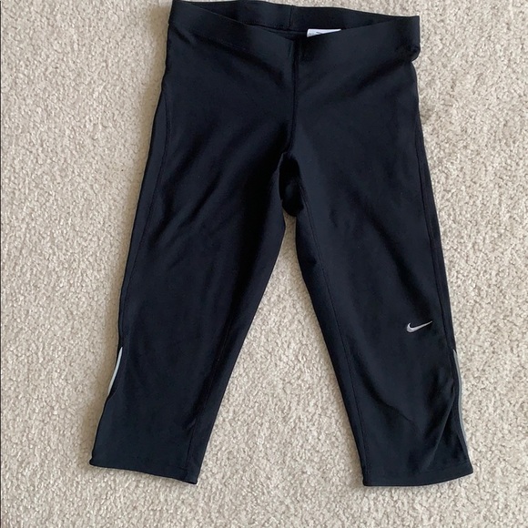 Nike capri pants - Picture 1 of 6